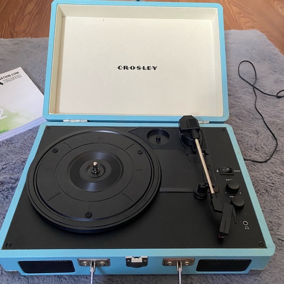 Baby blue crosley